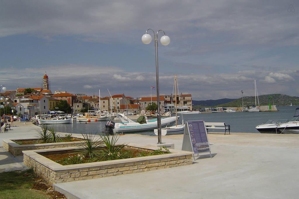 Apartmani Lukin Betina  Exterior photo