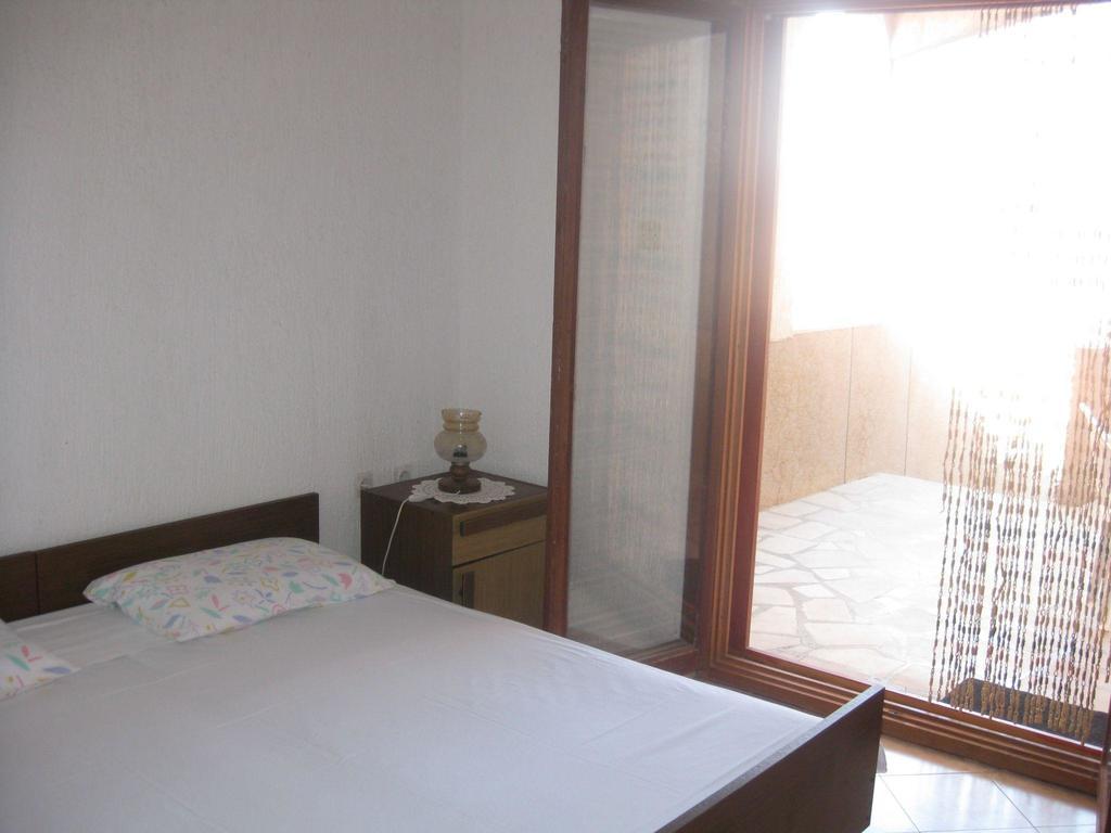 Apartmani Lukin Betina  Exterior photo